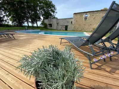 Piscine de l'établissement gite la Chauvinière 3 ou située à proximité