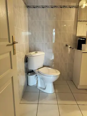 Salle de bains dans l'établissement Studio en toute simplicité