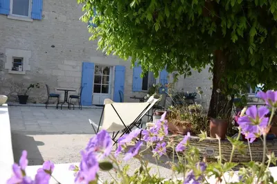 Jardin de l'établissement Les Herbes Folles