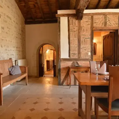 Holiday Home in Thurageau with Private Pool