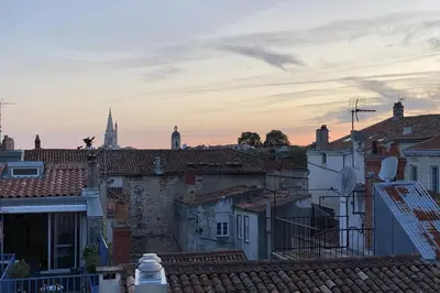 Vue générale sur La Rochelle ou vue de la ville depuis l'appartement