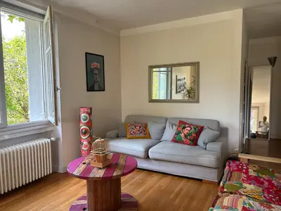 Coin salon dans l'établissement Havre de paix cosy avec jardin proche du centre-ville de Poitiers