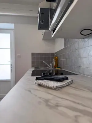 Cuisine ou kitchenette dans l'établissement Appartement de la Lanterne - Résidence des Marées