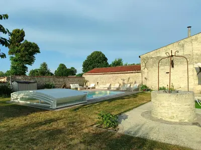 Piscine de l'établissement Villa Marie ou située à proximité