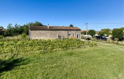 Jardin de l'établissement Holiday Home On A Vineyard