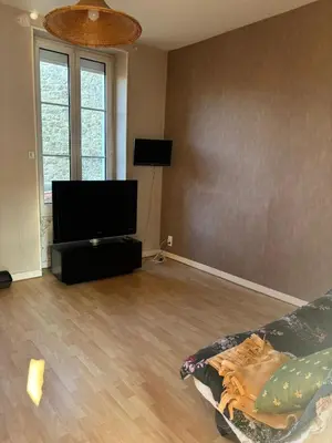 Télévision ou salle de divertissement dans l'établissement Grand appartement pour 4 à 5 personnes maximum