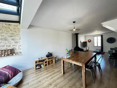 Coin salon dans l'établissement Spacieuse Maison 4 Chambres, Centre Fouras, Proche Plages - FR-1-709-96