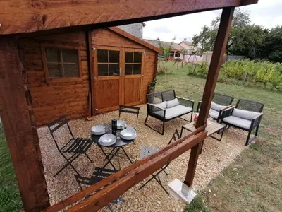 Jardin de l'établissement Cabane Feuille - Glamping on a vineyard - Wooden Cabin
