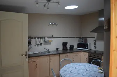 Cuisine ou kitchenette dans l'établissement Gîte Du Côté De Chez soann
