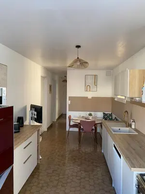 Cuisine ou kitchenette dans l'établissement Appartement de charme dans une maison de maître
