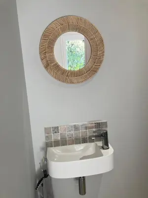 Salle de bains dans l'établissement Gîte des Vignes