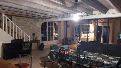 Coin salon dans l'établissement Chambre chez l'habitant