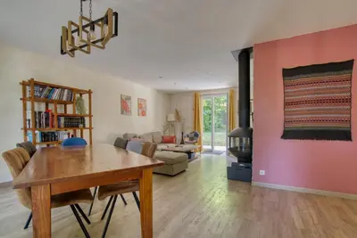 Coin salon dans l'établissement Calme à l'orée des bois