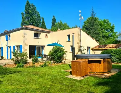 Jardin de l'établissement Au Lit D'Ô