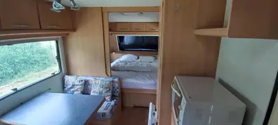 Cuisine ou kitchenette dans l'établissement Belle caravane au calme
