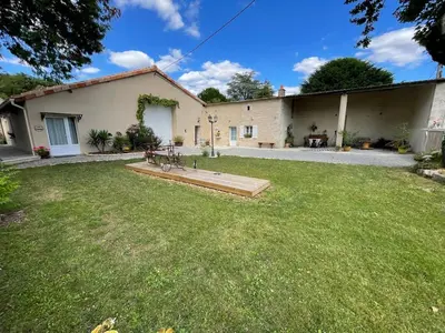 Jardin de l'établissement La petite maison d a cote