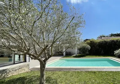 Piscine de l'établissement Maison de charme avec piscine, escapade, détente ou située à proximité