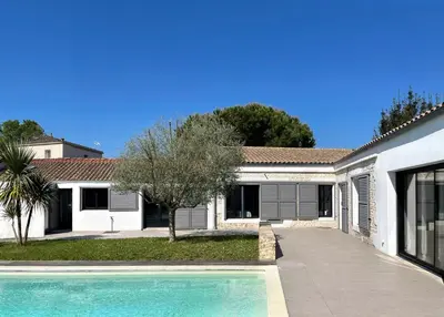 Piscine de l'établissement Maison de charme avec piscine, escapade, détente ou située à proximité