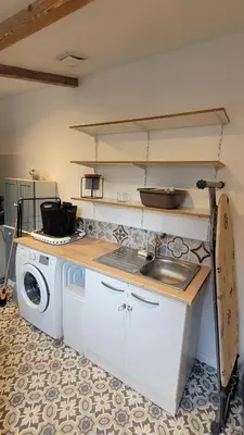 Cuisine ou kitchenette dans l'établissement Maison élégante entre Ré et Marais
