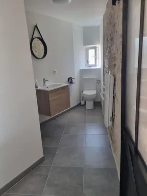 Salle de bains dans l'établissement le gîte de Constance