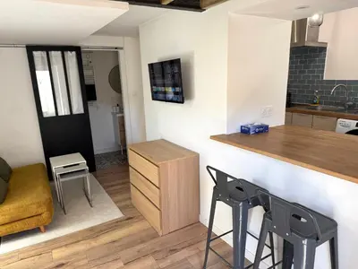 Cuisine ou kitchenette dans l'établissement ღ Le Mezzo - Studio proche Centre & Wifi