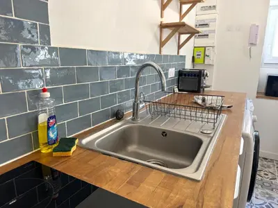 Cuisine ou kitchenette dans l'établissement ღ Le Mezzo - Studio proche Centre & Wifi