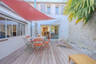 Terrasse ou espace extérieur de l'établissement Enari House