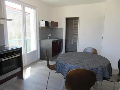 Cuisine ou kitchenette dans l'établissement Appartement T2 emplacement idéal
