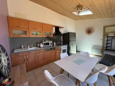 Cuisine ou kitchenette dans l'établissement ARISTIDE 8 - Agréable maison idéalement située