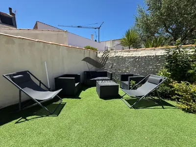 Jardin de l'établissement ARISTIDE 9 - Agréable maison idéalement située