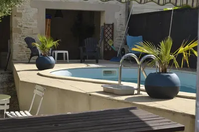 Piscine de l'établissement Chambre d'hôte avec piscine partagé à disposition ou située à proximité