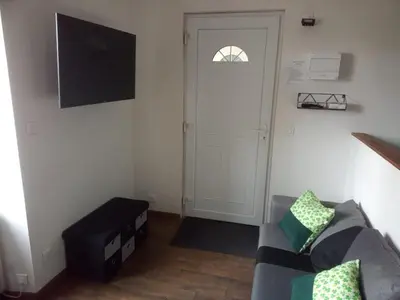 Télévision ou salle de divertissement dans l'établissement Studio thème Dublin à Valdivienne