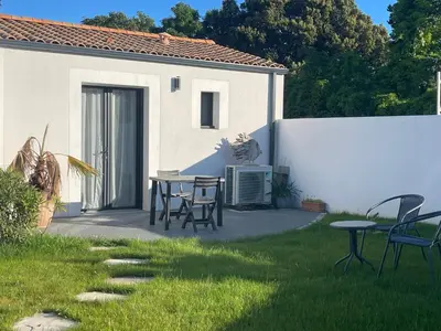 Jardin de l'établissement Studio proche La Rochelle
