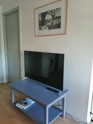 Télévision ou salle de divertissement dans l'établissement Cavelier de la salle