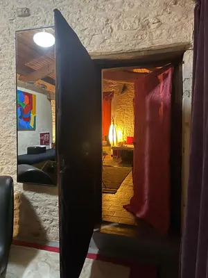 Télévision ou salle de divertissement dans l'établissement LoveRoom Adults-Only