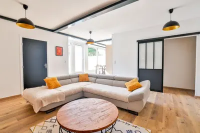 Coin salon dans l'établissement La Foudrerie #Climatisation