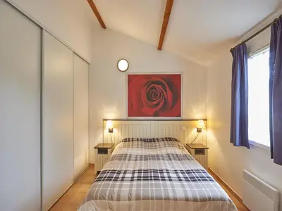 Un ou plusieurs lits dans un hébergement de l'établissement Luxury Villa in France with Pool