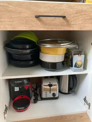 Cuisine ou kitchenette dans l'établissement L’Hermione – centre et cures thermales