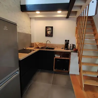 Cuisine ou kitchenette dans l'établissement Maison cosy au cœur du Marais Poitevin