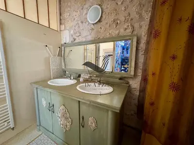 Salle de bains dans l'établissement La Maison D'Isis