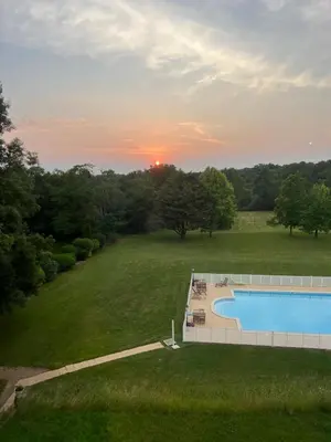 Lever ou coucher de soleil vu de l'appartement ou à proximité