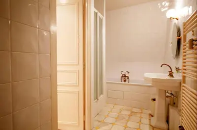 Salle de bains dans l'établissement Appartement dans Château exceptionnel