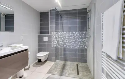 Salle de bains dans l'établissement Appartement Proche Plage