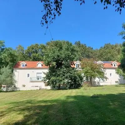 Maison rénovée proche du Rocher de Cheffois avec Wifi - FR-1-426-587