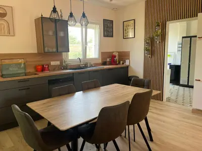 Cuisine ou kitchenette dans l'établissement Maison Cosy Retour de plage