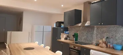 Cuisine ou kitchenette dans l'établissement Chambre CHARDON - Maison partagée - 2 personnes