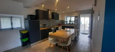 Cuisine ou kitchenette dans l'établissement Chambre CHARDON - Maison partagée - 2 personnes