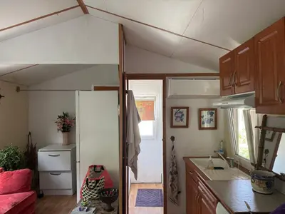 Cuisine ou kitchenette dans l'établissement Sabaidi la charriere