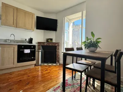 Cuisine ou kitchenette dans l'établissement STUDIO 2 face au donjon