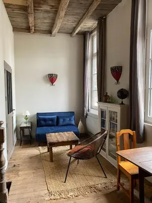 Coin salon dans l'établissement Entre fleuve et ville, charmante petite maison 18e